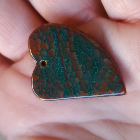 New Green Brown Fire Dragon Veins Agate Heart Shaped Pendant. - Picture 7 of 9